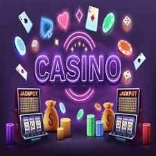 yoeyar တွင် အွန်လိုင်း ကတ်ဂိမ်းများ Poker နှင့် Baccarat ကစားနေသောမြင်ကွင်း